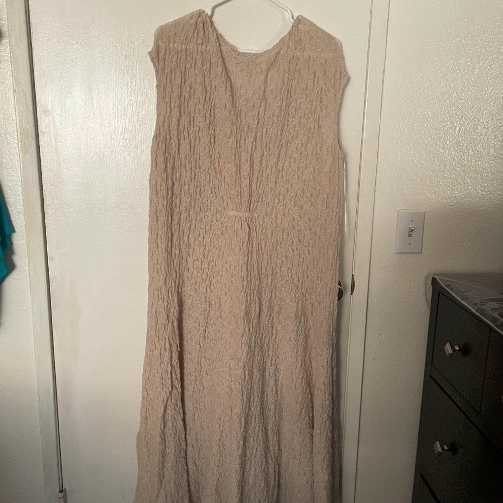 Dress - Picture 2 of 6